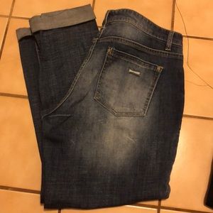 Great pre-loved condition cropped jeans.
